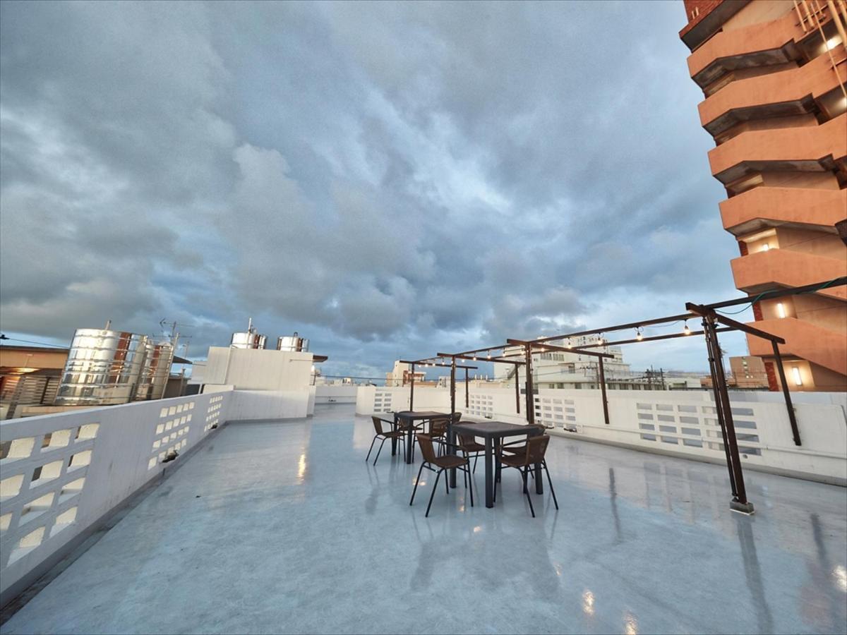 Okinawa City Hotel Buitenkant foto